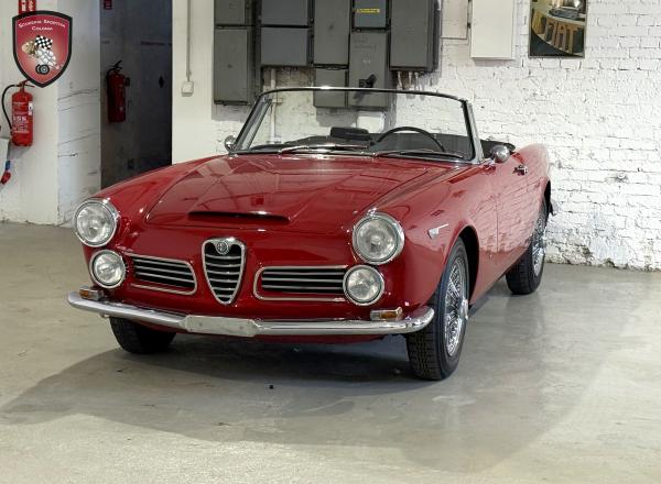 Alfa Romeo 2600 Touring Spider